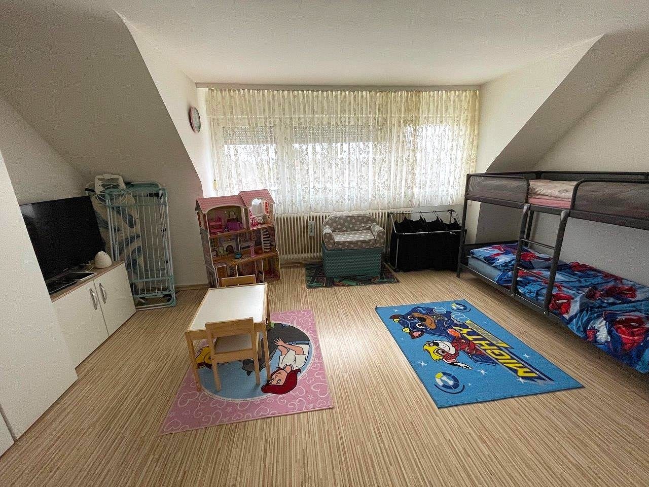 Immobilienangebot - Offenbach - Alle - Gepflegte, sukzessive modernisierte Kapitalanlage mit 9 Wohneinheiten und 6 Garagen in Top Lage!