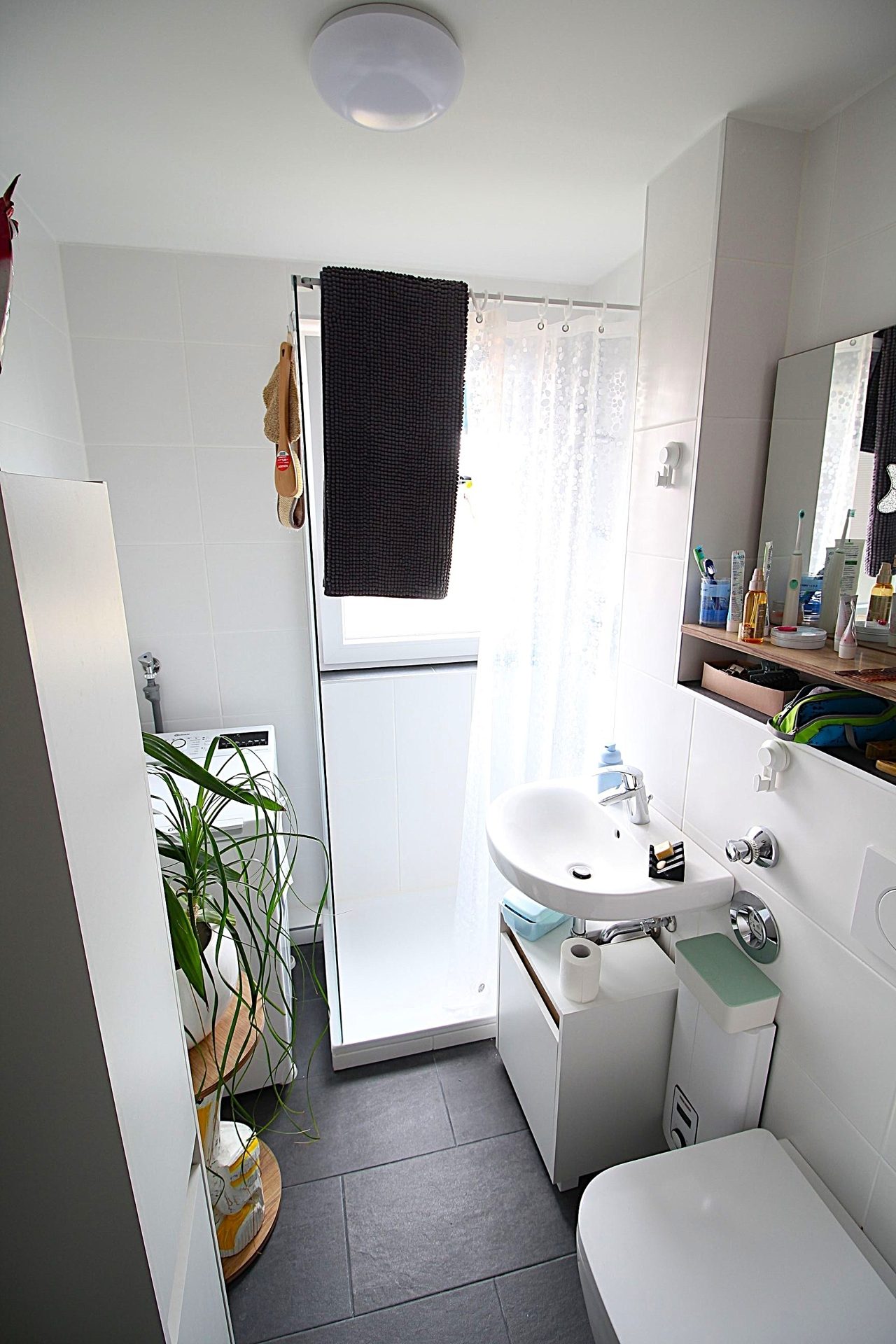 Immobilienangebot - Offenbach - Alle - Gepflegte, sukzessive modernisierte Kapitalanlage mit 9 Wohneinheiten und 6 Garagen in Top Lage!