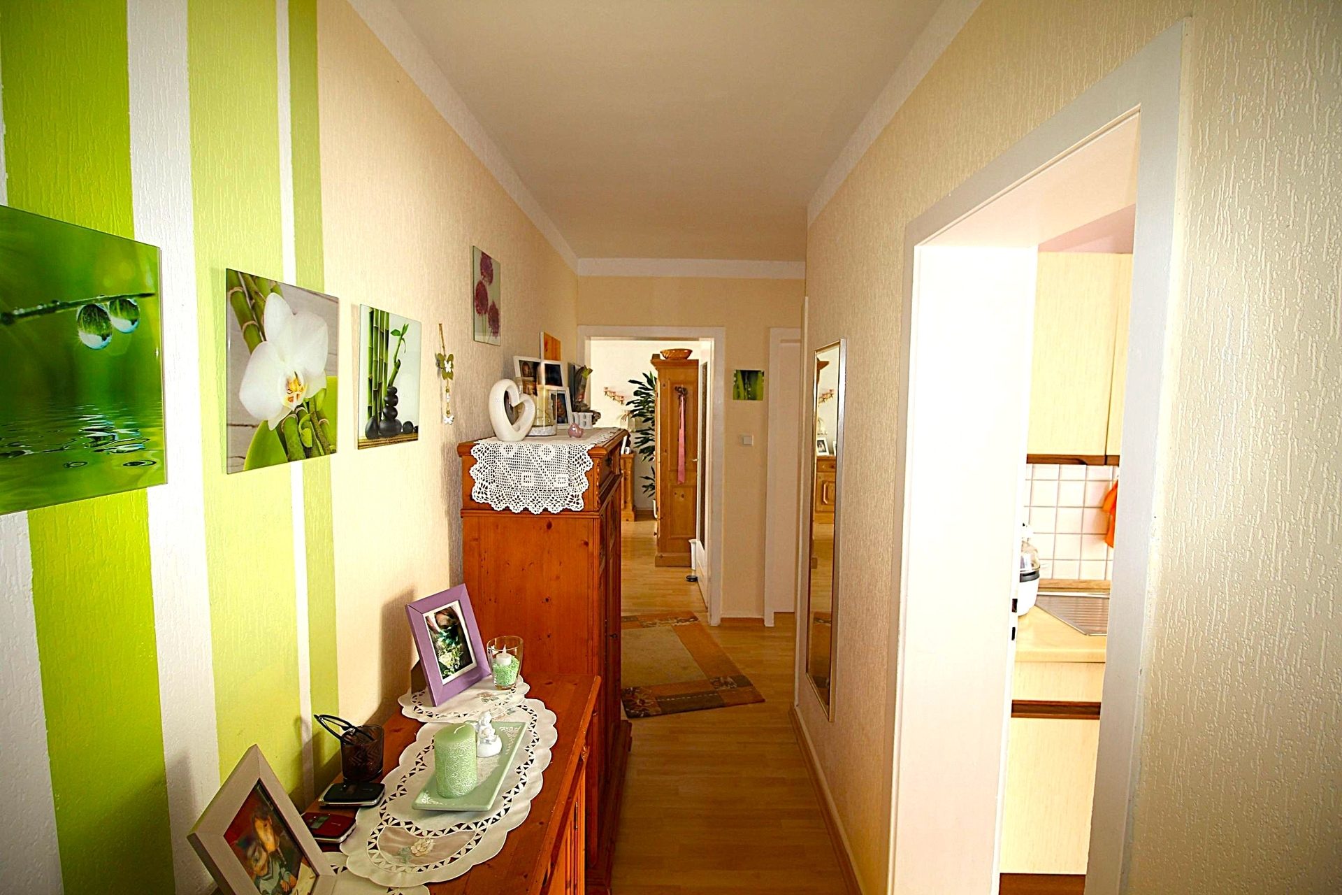 Immobilienangebot - Offenbach - Alle - Gepflegte, sukzessive modernisierte Kapitalanlage mit 9 Wohneinheiten und 6 Garagen in Top Lage!