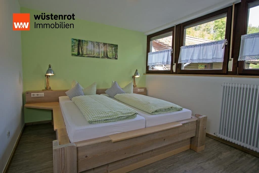 Immobilienangebot - Oberharmersbach - Alle - Großes Wohnhaus mit Gastronomie