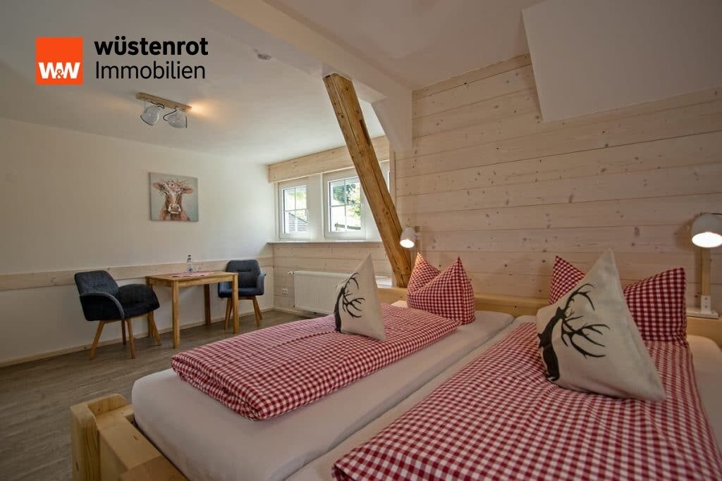 Immobilienangebot - Oberharmersbach - Alle - Großes Wohnhaus mit Gastronomie