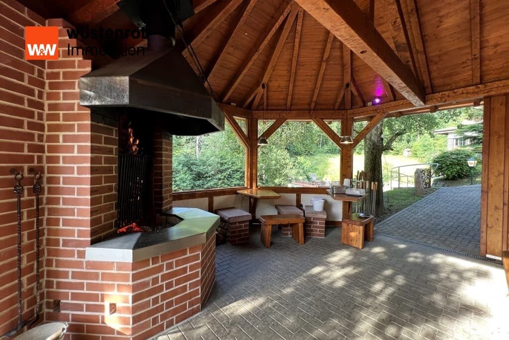 Immobilienangebot - Oberharmersbach - Alle - Großes Wohnhaus mit Gastronomie