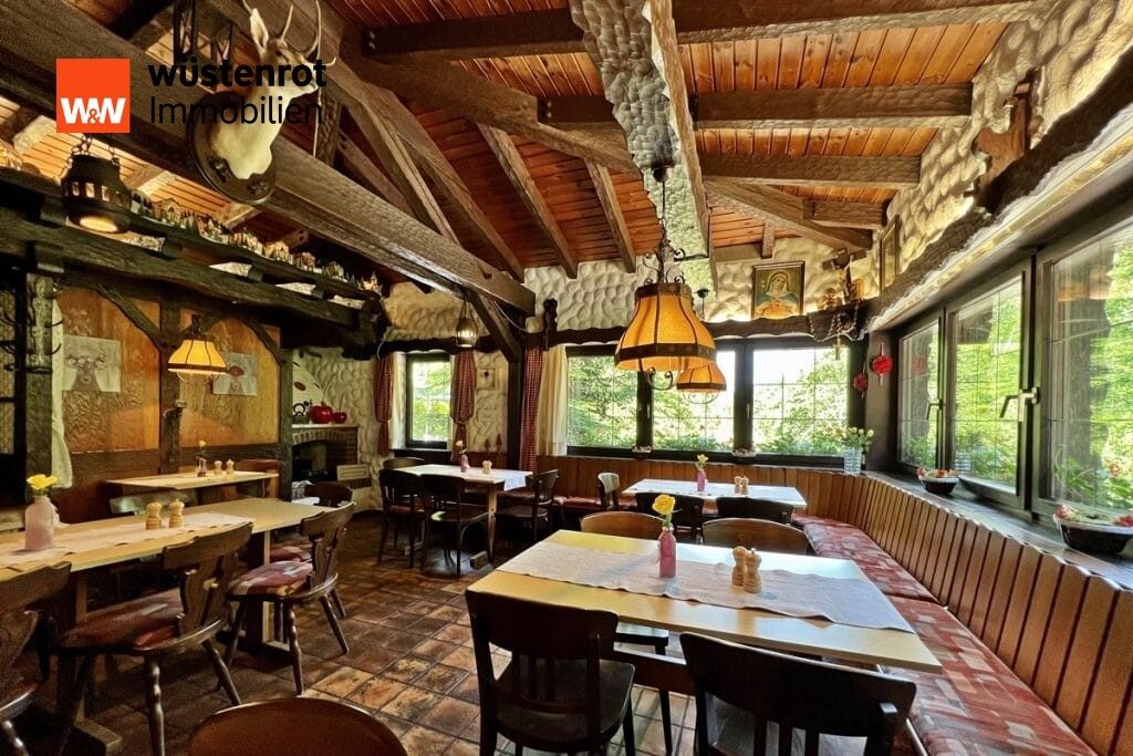 Immobilienangebot - Oberharmersbach - Alle - Großes Wohnhaus mit Gastronomie