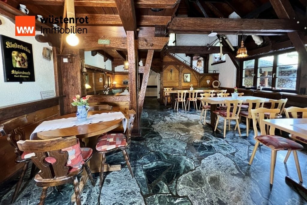 Immobilienangebot - Oberharmersbach - Alle - Großes Wohnhaus mit Gastronomie