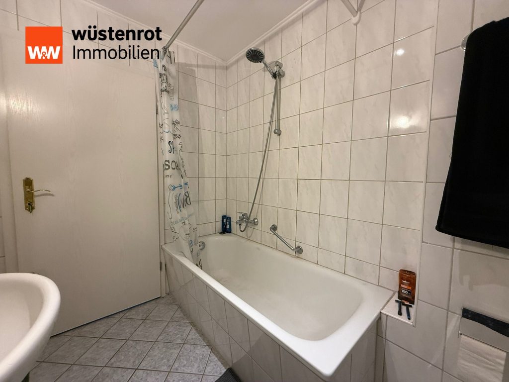 Immobilienangebot - Bischofsmais - Alle - Helle 1,5-Zimmerwohnung mit großem Südbalkon und herrlichem Ausblick