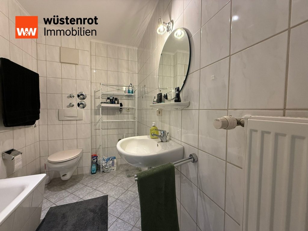 Immobilienangebot - Bischofsmais - Alle - Helle 1,5-Zimmerwohnung mit großem Südbalkon und herrlichem Ausblick
