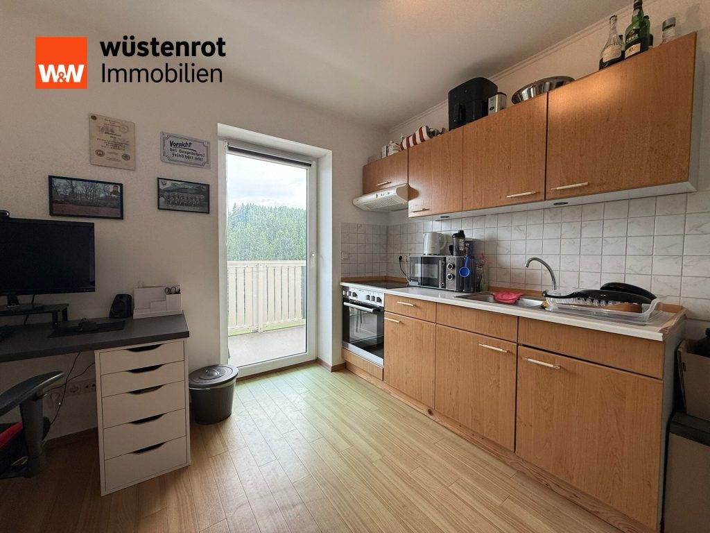 Immobilienangebot - Bischofsmais - Alle - Helle 1,5-Zimmerwohnung mit großem Südbalkon und herrlichem Ausblick