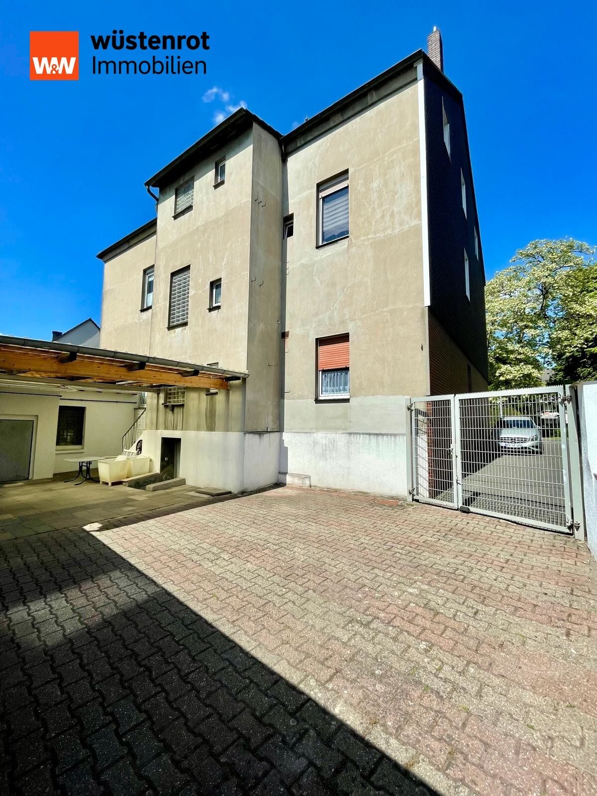 Immobilienangebot - Essen - Alle - Planen Sie für Ihre Zukunft! MFH mit 6 Whg., 2 App., 2 Garagen und Nebengebäuden