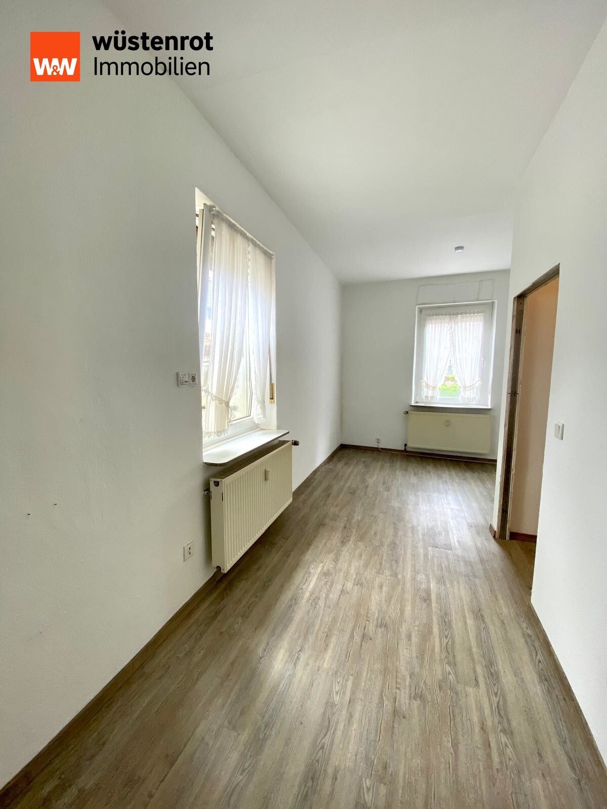 Immobilienangebot - Essen - Alle - Planen Sie für Ihre Zukunft! MFH mit 6 Whg., 2 App., 2 Garagen und Nebengebäuden