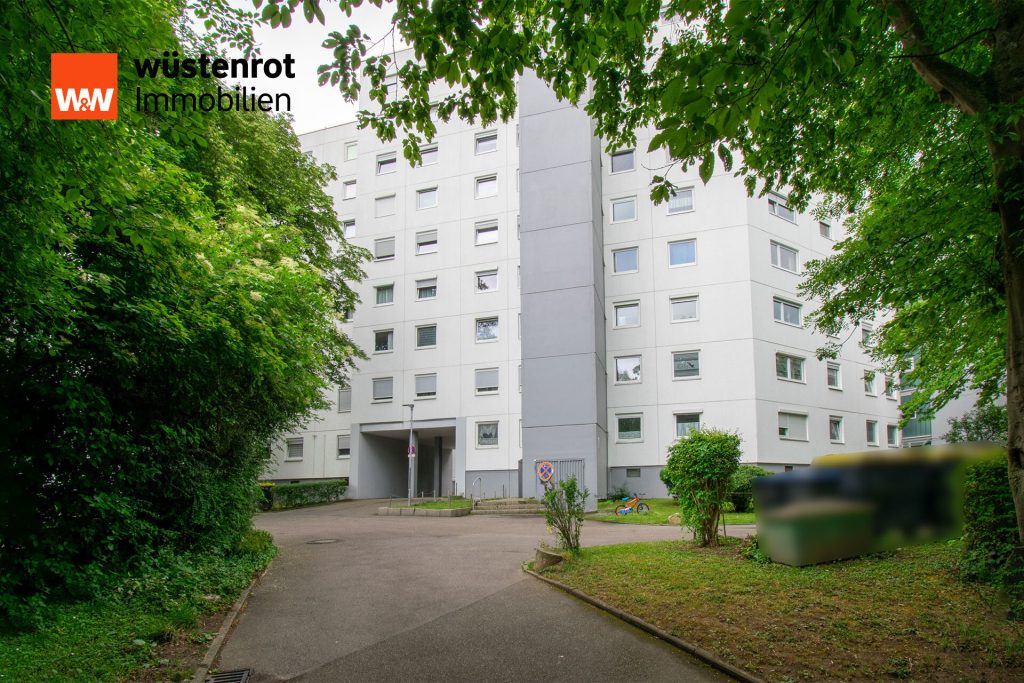 Immobilienangebot - Bietigheim-Bissingen - Alle - Gepflegte und geräumige 4-Zimmerwohnung  mit Balkon & Tiefgaragenstellplatz inklusive
