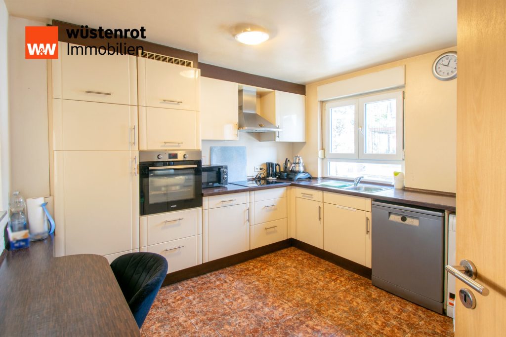 Immobilienangebot - Gemmrigheim - Alle - Seltene Gelegenheit:  6-Zimmer-Wohnung  mit Garten in Gemmrigheim