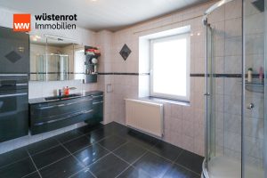 Immobilienangebot - Stadtsteinach - Alle - Wo Tier und Mensch Willkommen sind! Einfamilienhaus mit reichlich Platz in ländlicher Lage.