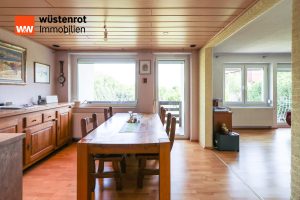Immobilienangebot - Stadtsteinach - Alle - Wo Tier und Mensch Willkommen sind! Einfamilienhaus mit reichlich Platz in ländlicher Lage.