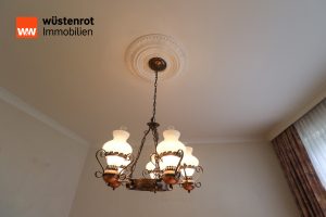 Immobilienangebot - Selb - Alle - Exklusive Familienresidenz mit parkähnlichem Garten - Privatsphäre garantiert!
