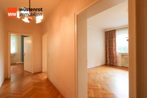 Immobilienangebot - Selb - Alle - Exklusive Familienresidenz mit parkähnlichem Garten - Privatsphäre garantiert!