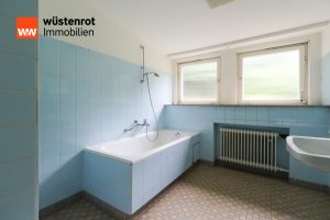 Immobilienangebot - Selb - Alle - Exklusive Familienresidenz mit parkähnlichem Garten - Privatsphäre garantiert!