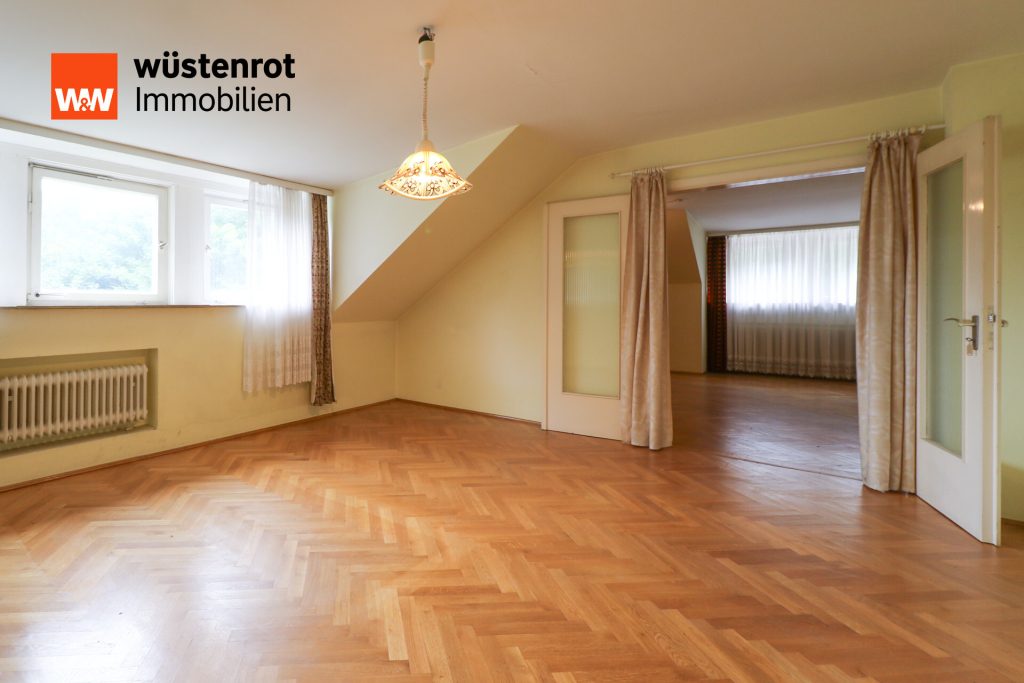 Immobilienangebot - Selb - Alle - Exklusive Familienresidenz mit parkähnlichem Garten - Privatsphäre garantiert!