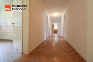 Immobilienangebot - Selb - Alle - Exklusive Familienresidenz mit parkähnlichem Garten - Privatsphäre garantiert!