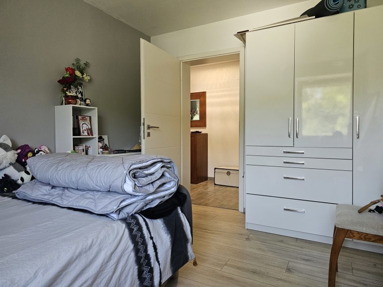 Immobilienangebot - Tuttlingen - Alle - Ihr neues Kapitel beginnt vielleicht hier!
4-Zimmer-Wohnung mit Balkon in ruhiger Lage.