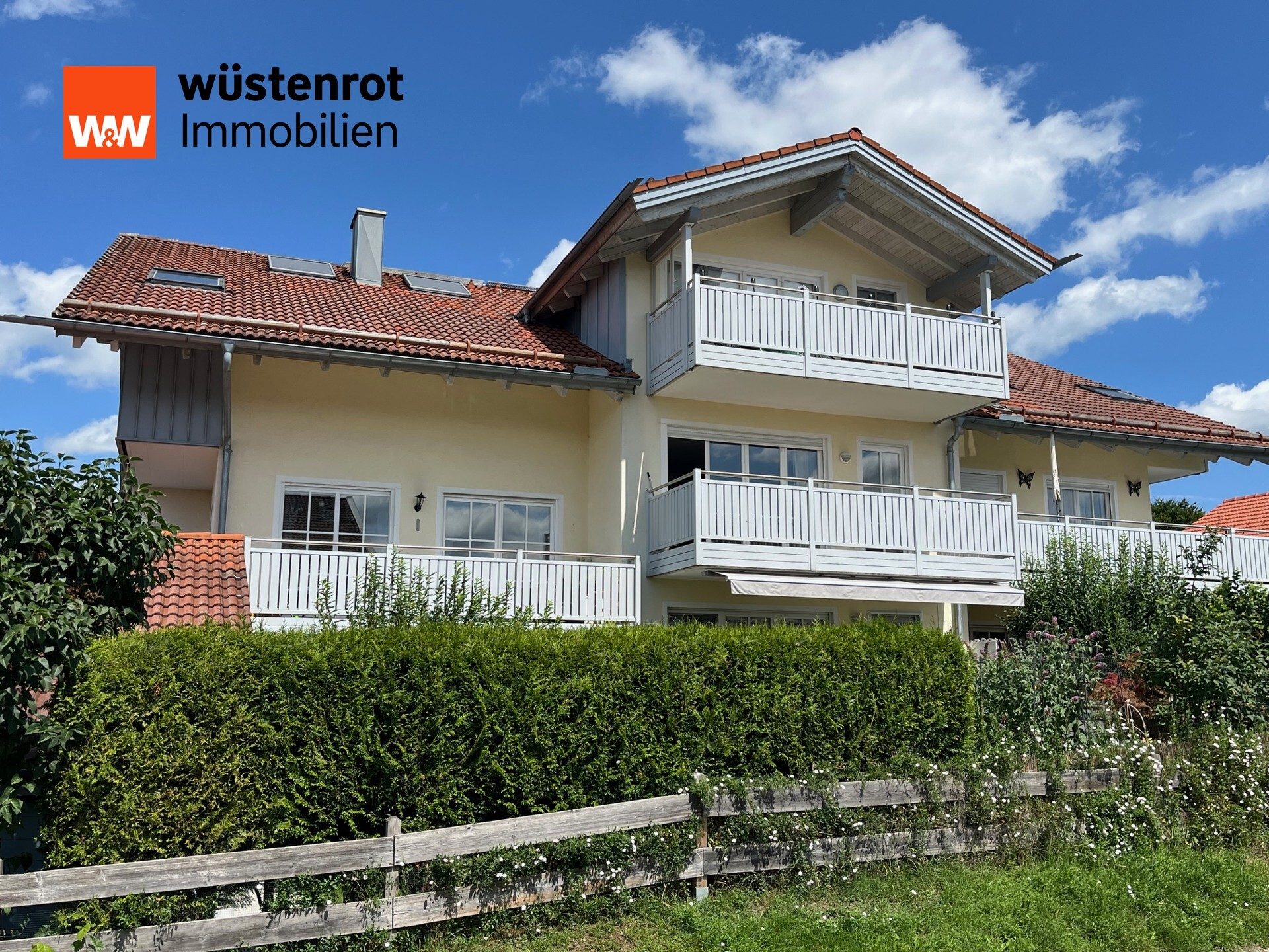 Immobilienangebot - Bruckmühl - Alle - 2-Zimmer- Etagenwohnung  mit großem Balkon in Bruckmühl zu verkaufen