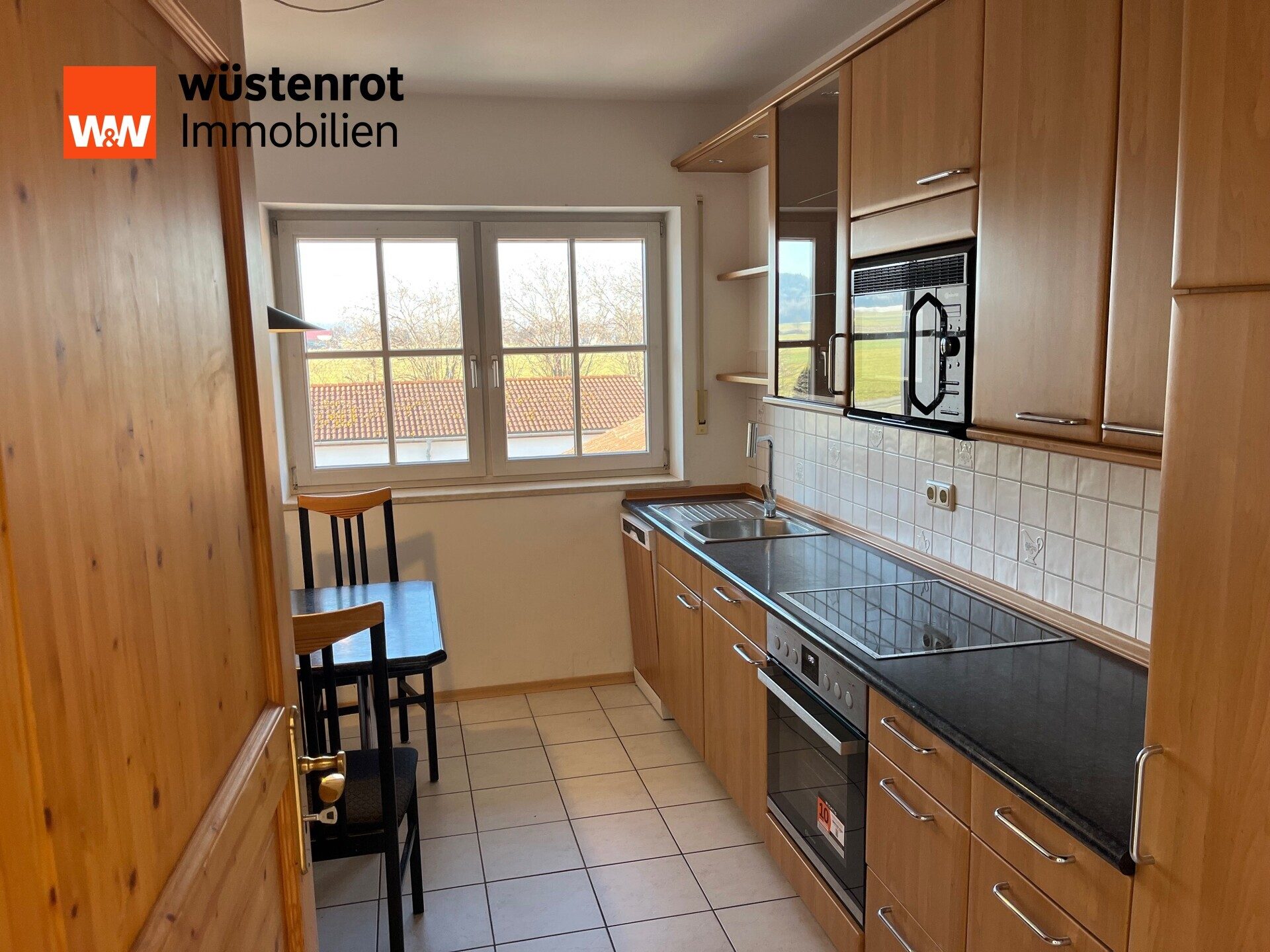 Immobilienangebot - Bruckmühl - Alle - 2-Zimmer- Etagenwohnung  mit großem Balkon in Bruckmühl zu verkaufen
