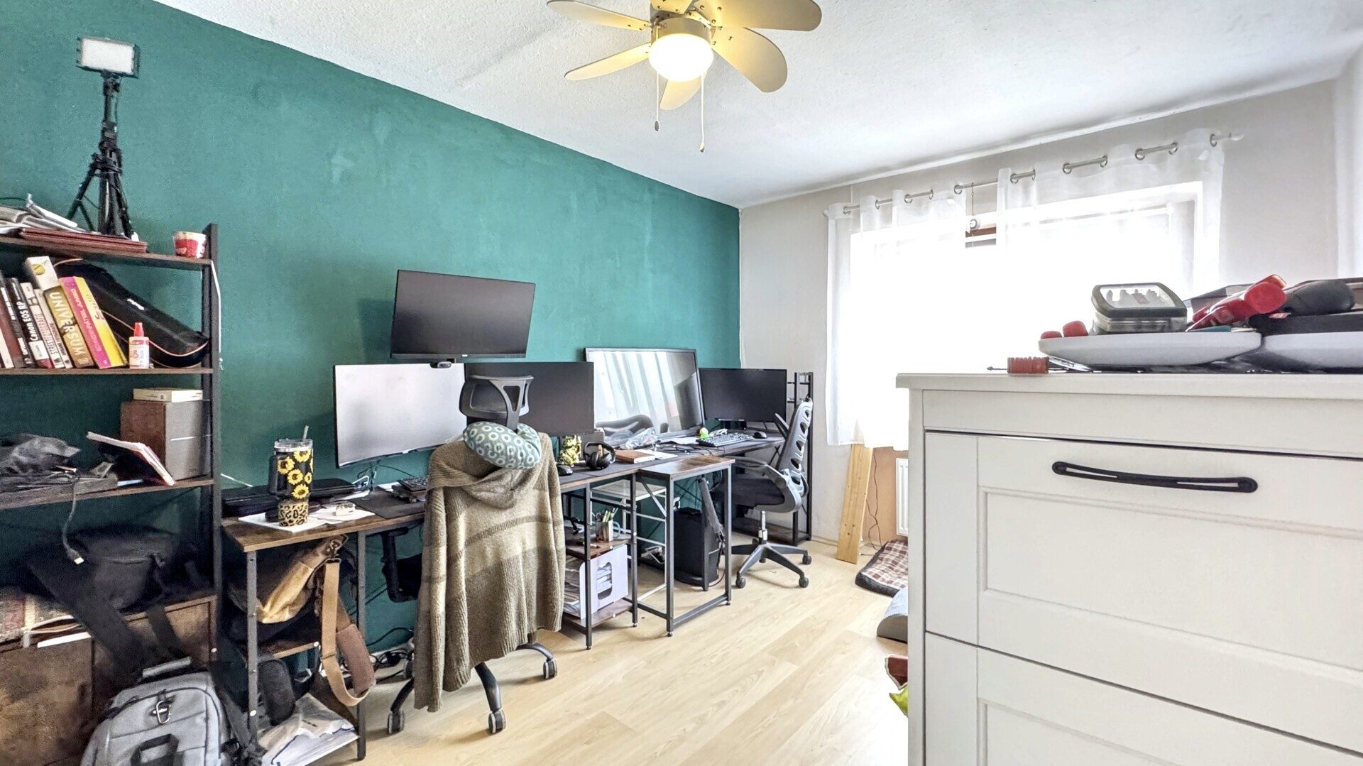 Immobilienangebot - Neustadt - Alle - Helle 4-Zimmerwohnung mit Balkon in zentraler ruhiger Wohnlage von Neustadt