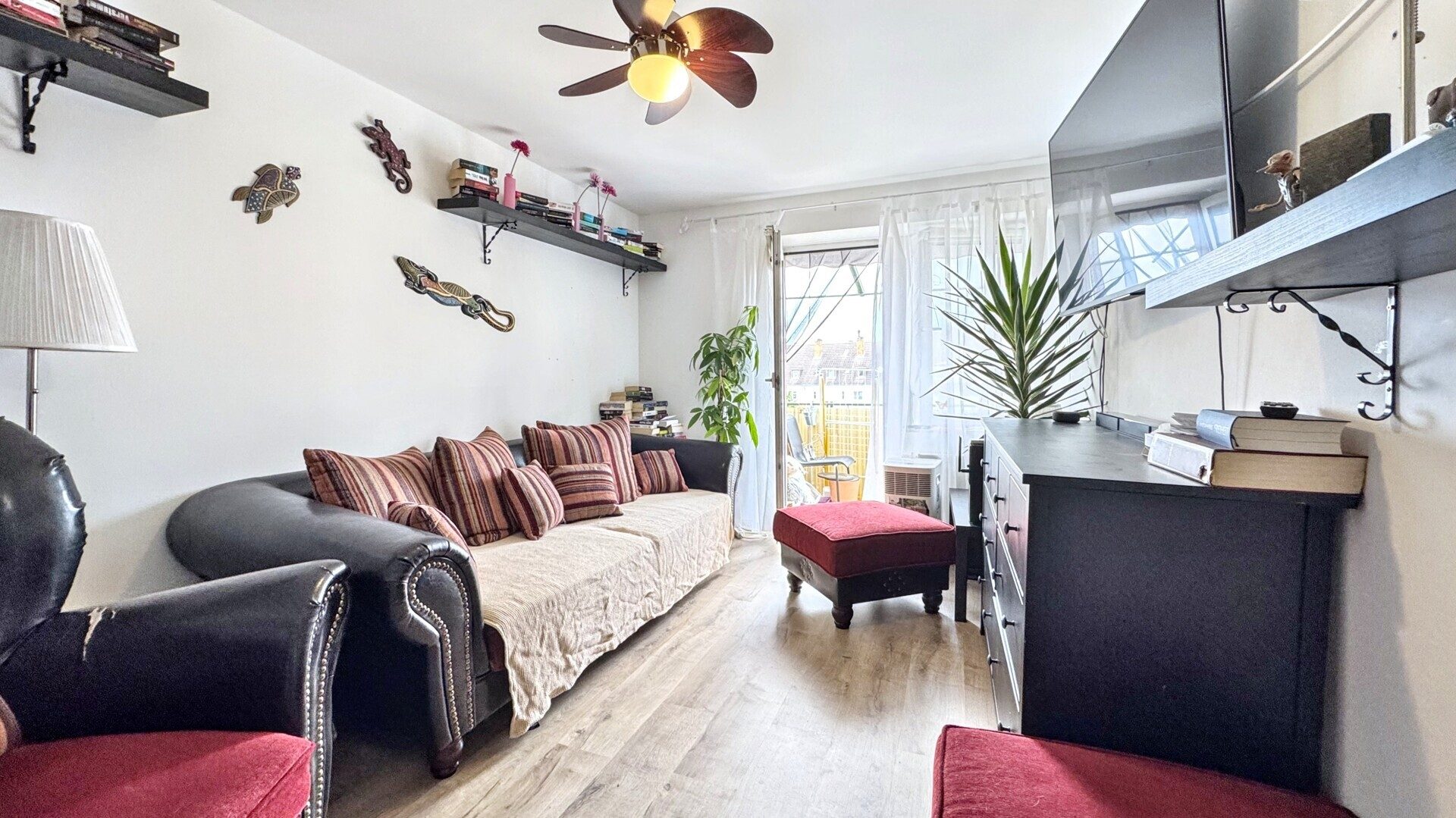 Immobilienangebot - Neustadt - Alle - Helle 4-Zimmerwohnung mit Balkon in zentraler ruhiger Wohnlage von Neustadt