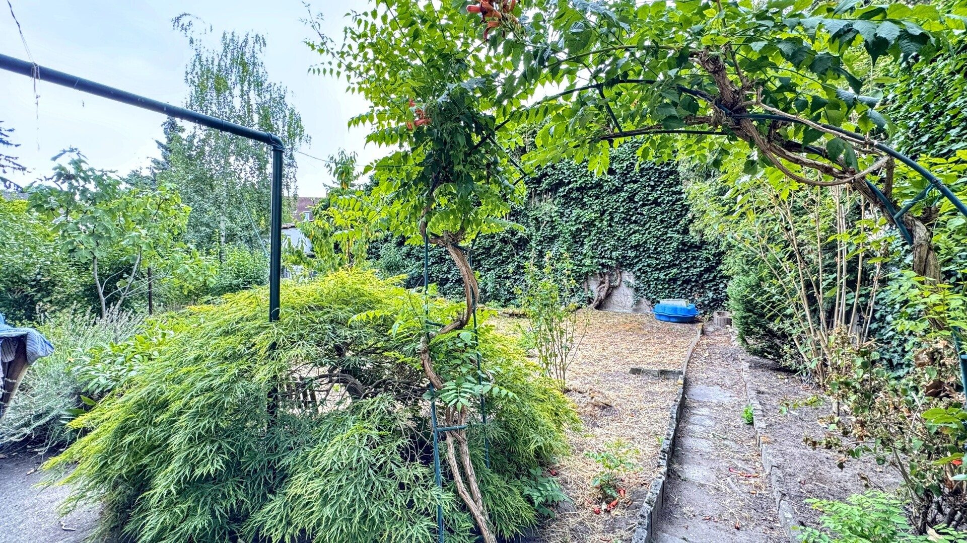 Immobilienangebot - Neustadt - Alle - Helle 4-Zimmerwohnung mit Balkon in zentraler ruhiger Wohnlage von Neustadt