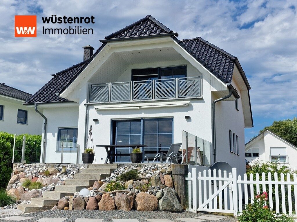 Immobilienangebot - Sassnitz / Lancken - Alle - Moderne Idylle mit Stil und unverbaubaren Meerblick in Sassnitz