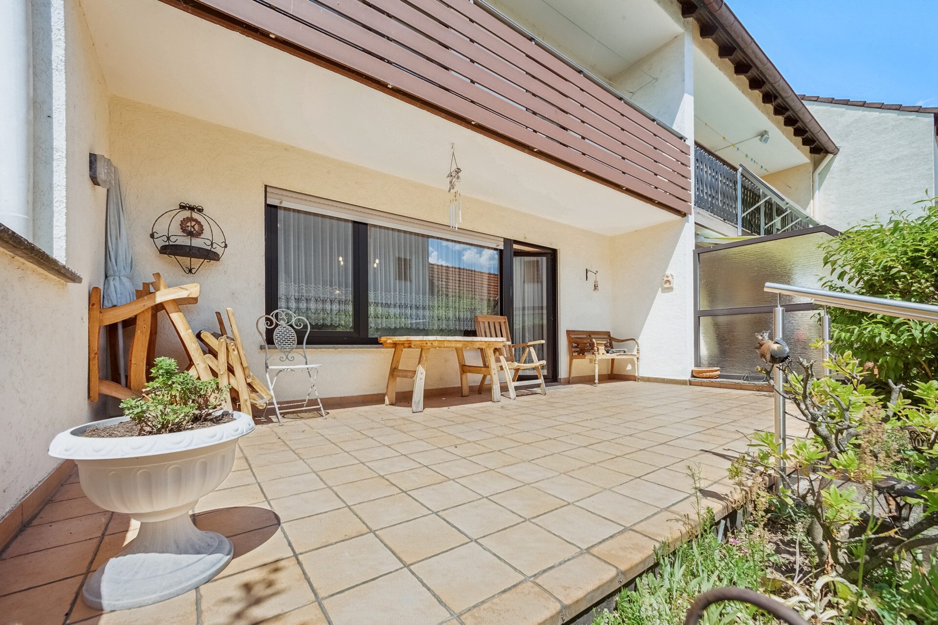 Immobilienangebot - Kleinostheim - Alle - Wohnen, wo andere Urlaub machen – Ihr Zuhause mit Mainblick und Gartenidylle