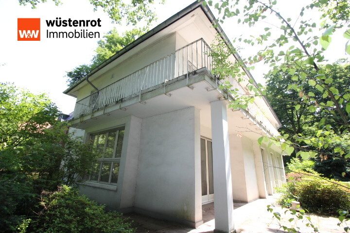 Immobilienangebot - Duisburg / Neudorf - Alle - Imposante Villa im Bauhausstil im Dornröschenschlaf zu kaufen!