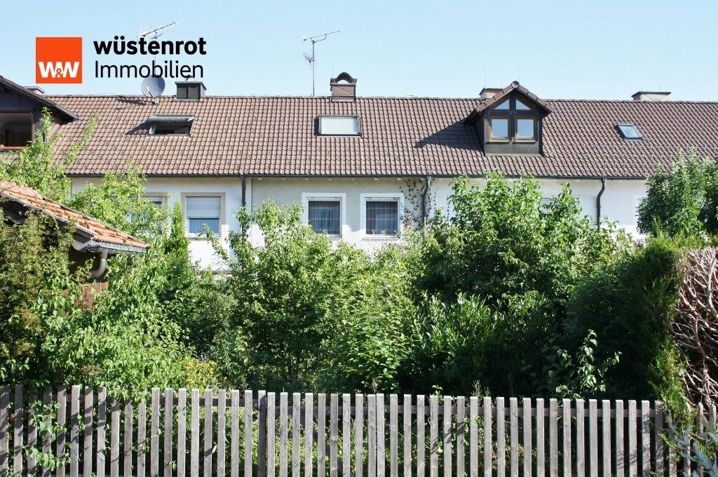 Immobilienangebot - Kempten - Alle - Renovierungsbedürftiges Reihenmittelhaus mit Einzelgarage in Kempten - Thingers