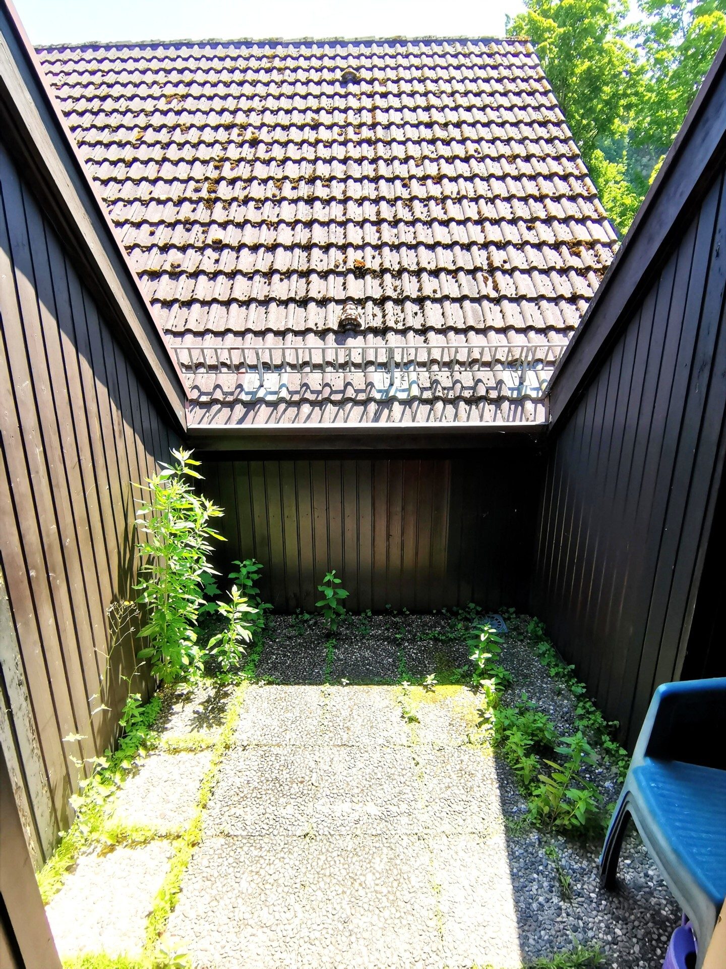 Immobilienangebot - Baden-Baden / Geroldsau - Alle - *BADEN-BADEN GEROLDSAU: Idyllisch gelegene 2 Zimmer DG-Wohnung mit TG-Stellplatz,
2 Balkone*