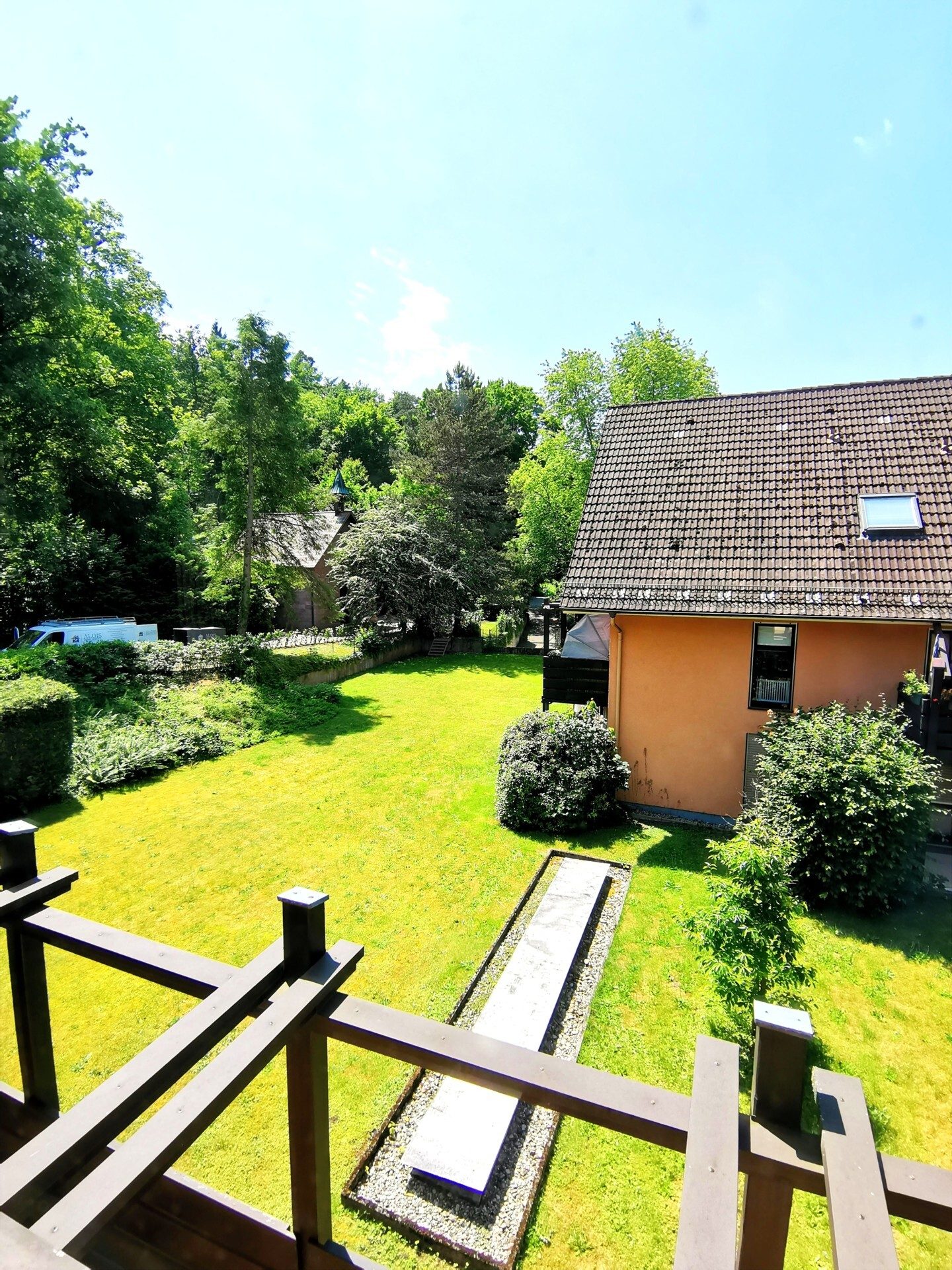 Immobilienangebot - Baden-Baden / Geroldsau - Alle - *BADEN-BADEN GEROLDSAU: Idyllisch gelegene 2 Zimmer DG-Wohnung mit TG-Stellplatz,
2 Balkone*