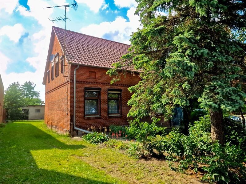 Immobilienangebot - Mahlpfuhl - Alle - Handwerkerobjekt mit schönem Grundstück in Mahlpfuhl bei Tangerhütte