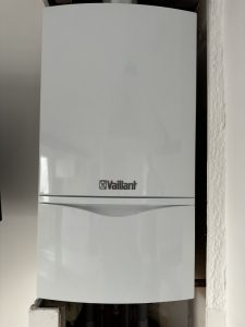 Immobilienangebot - Neuss - Alle - Möblierte 1-Zimmer- Dachgeschosswohnung zur Miete in Neuss