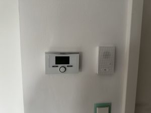 Immobilienangebot - Neuss - Alle - Möblierte 1-Zimmer- Dachgeschosswohnung zur Miete in Neuss