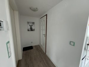 Immobilienangebot - Neuss - Alle - Möblierte 1-Zimmer- Dachgeschosswohnung zur Miete in Neuss