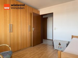 Immobilienangebot - Wendlingen am Neckar - Alle - Ihr Ruhepol im Alltag – Charmante Wohnung mit Wellnessbereich und Tiefgarage