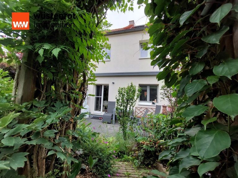 Immobilienangebot - Plauen - Alle - Absolut gepflegtes RMH in ruhiger Lage und einigen Annehmlichkeiten