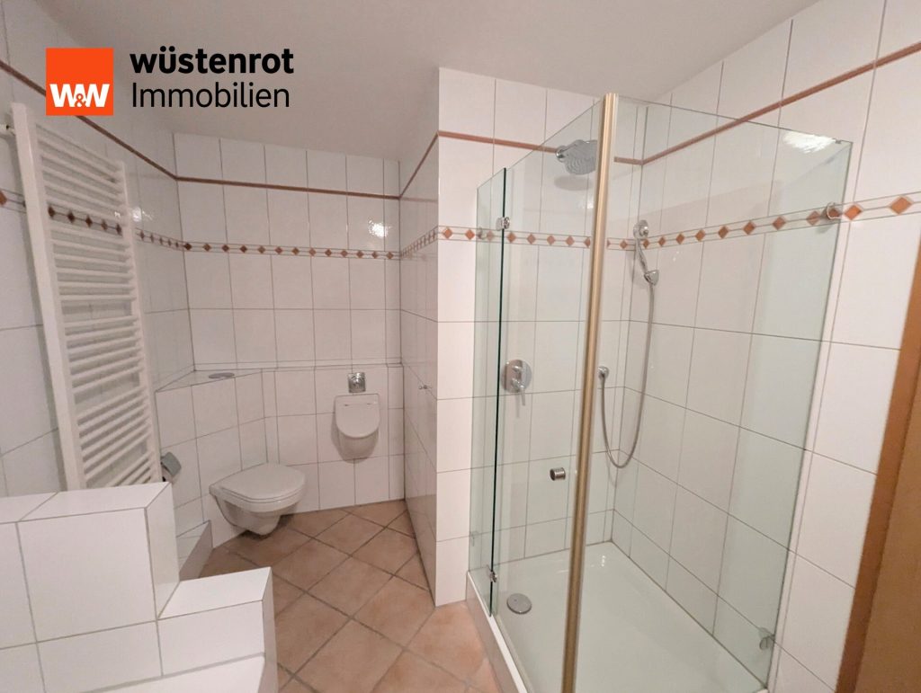 Immobilienangebot - Essen / Altenessen-Nord - Alle - Sofort einziehen & wohlfühlen! Top gepflegtes Reihenhaus in begehrter Lage mit Garten & Garage & Einbauküche