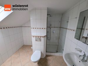 Immobilienangebot - Essen / Altenessen-Nord - Alle - Sofort einziehen & wohlfühlen! Top gepflegtes Reihenhaus in begehrter Lage mit Garten & Garage & Einbauküche