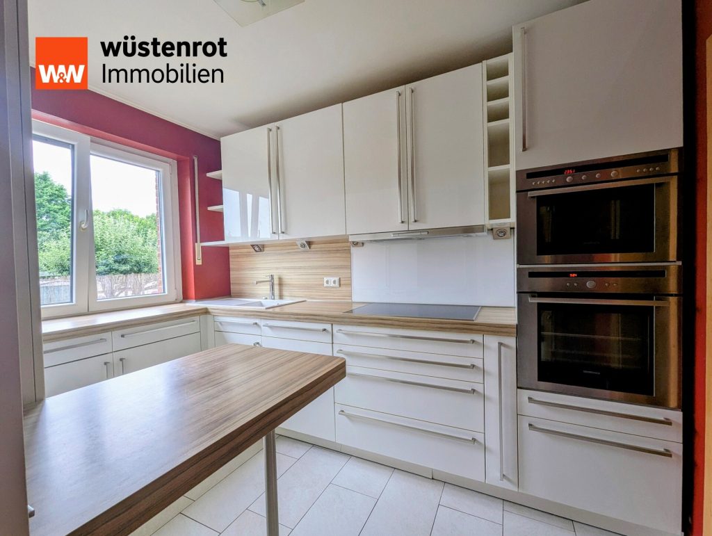 Immobilienangebot - Essen / Altenessen-Nord - Alle - Sofort einziehen & wohlfühlen! Top gepflegtes Reihenhaus in begehrter Lage mit Garten & Garage & Einbauküche