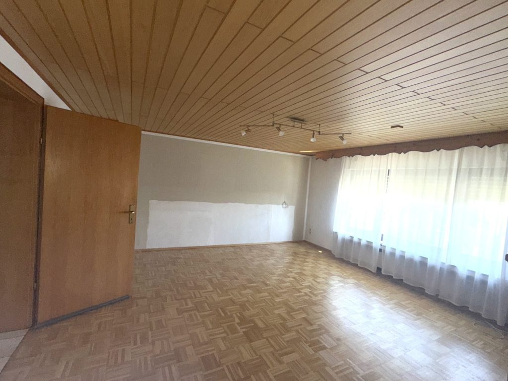 Immobilienangebot - Molzhain - Alle - Wohnhaushälfte mit Studio und Gartenhaus