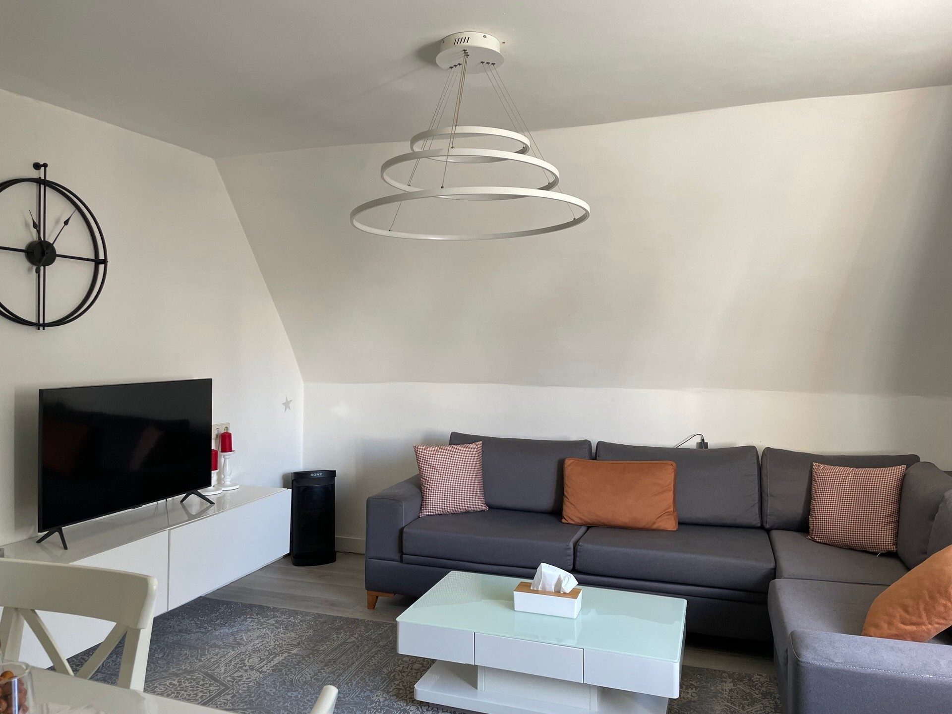 Immobilienangebot - Friedberg - Alle - Investieren mit Weitblick: 3 vermietete Wohneinheiten plus Nachbarhaus im Angebot in FB-Fauerbach