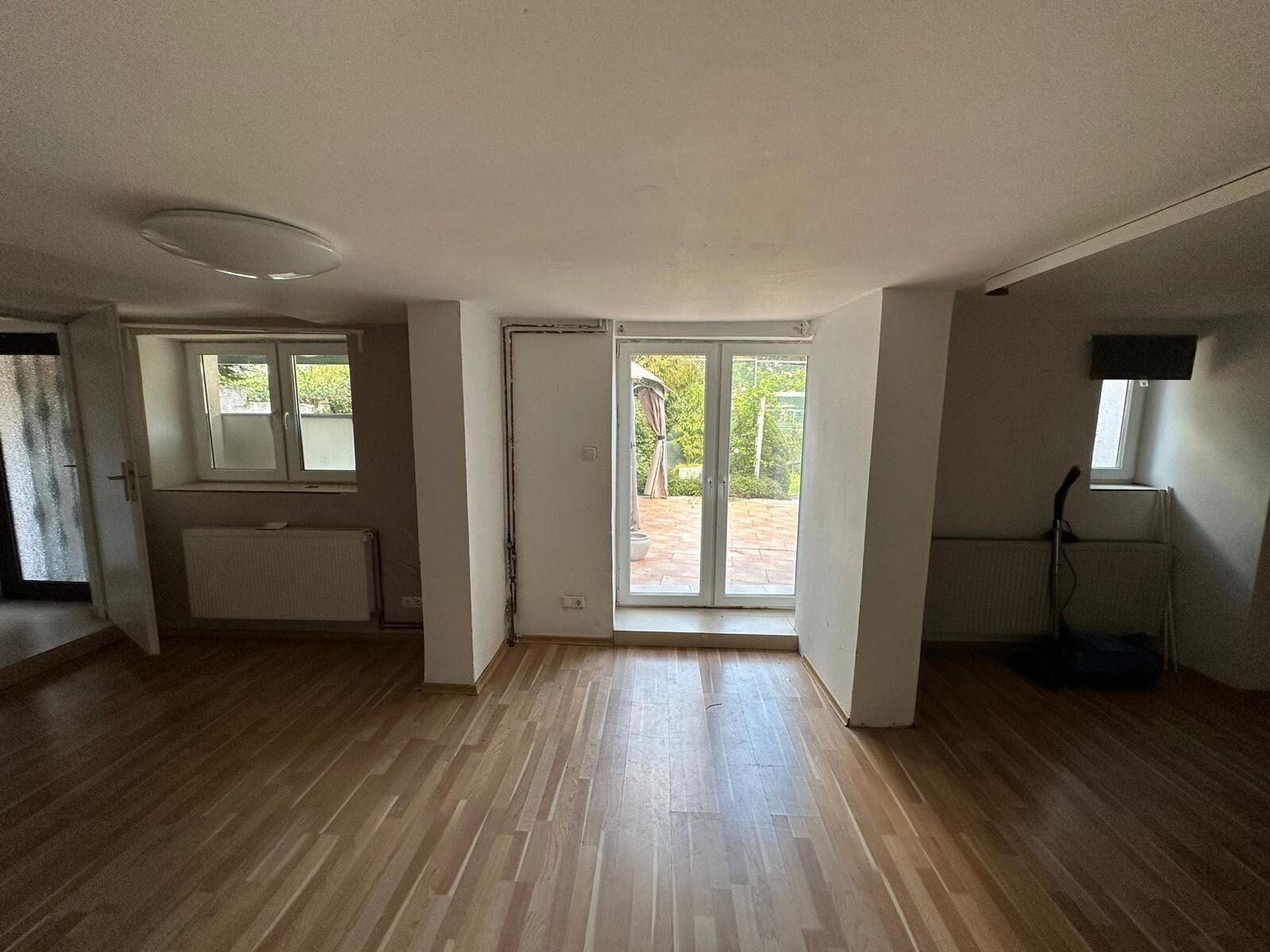 Immobilienangebot - Friedberg - Alle - Investieren mit Weitblick: 3 vermietete Wohneinheiten plus Nachbarhaus im Angebot in FB-Fauerbach