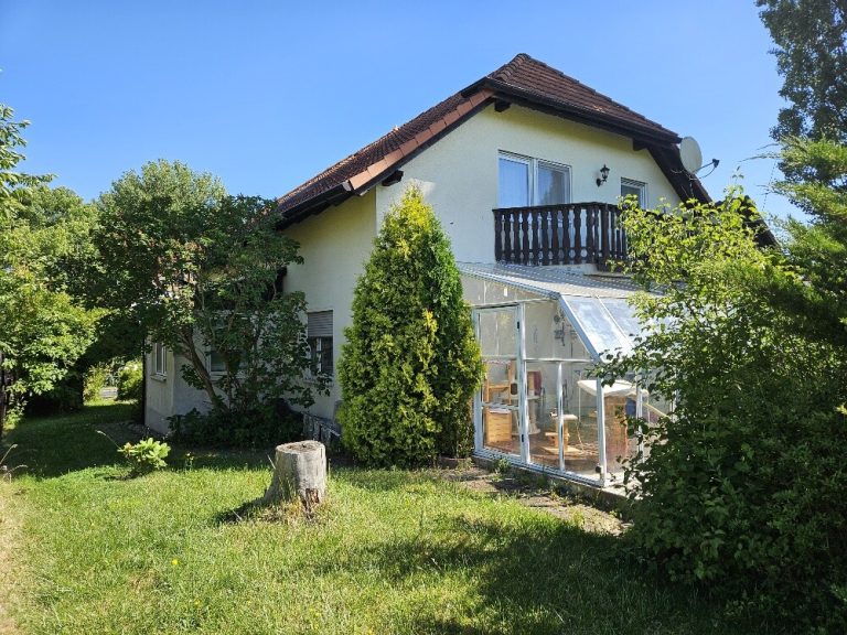 Immobilienangebot - Mittelherwigsdorf / Oberseifersdorf - Alle - Begehrtes Wohnhaus mit Einliegerwohnung in Oberseifersdorf