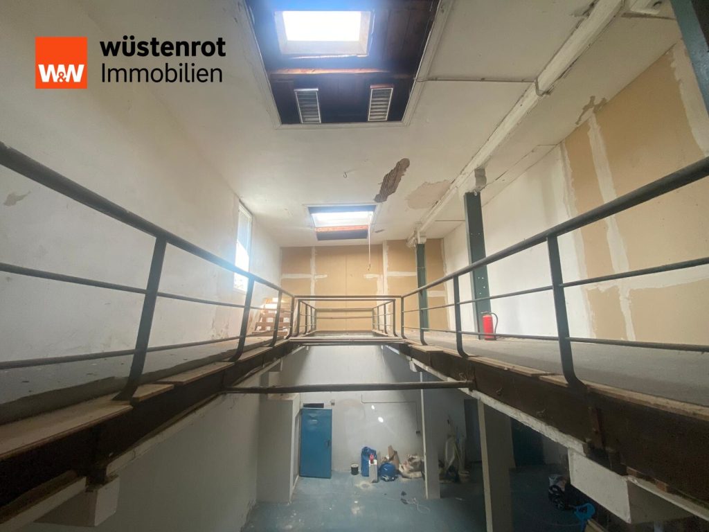 Immobilienangebot - Iserlohn - Alle - Interessante Bürohalle - Fläche auf mehreren Ebenen