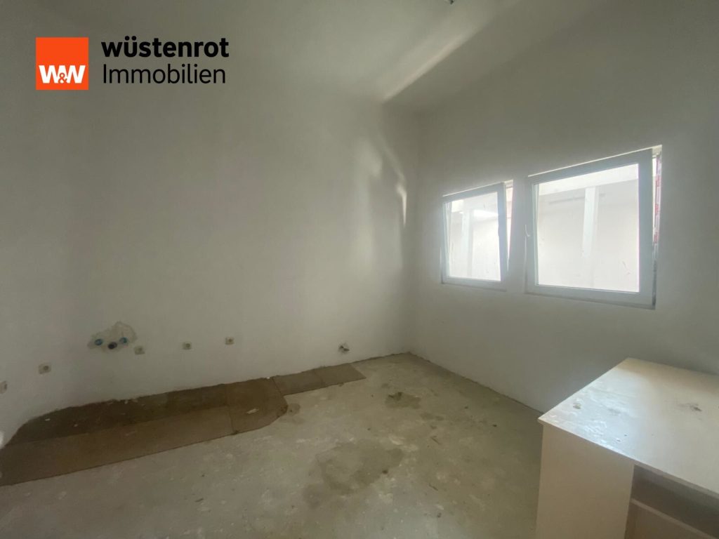 Immobilienangebot - Iserlohn - Alle - Interessante Bürohalle - Fläche auf mehreren Ebenen