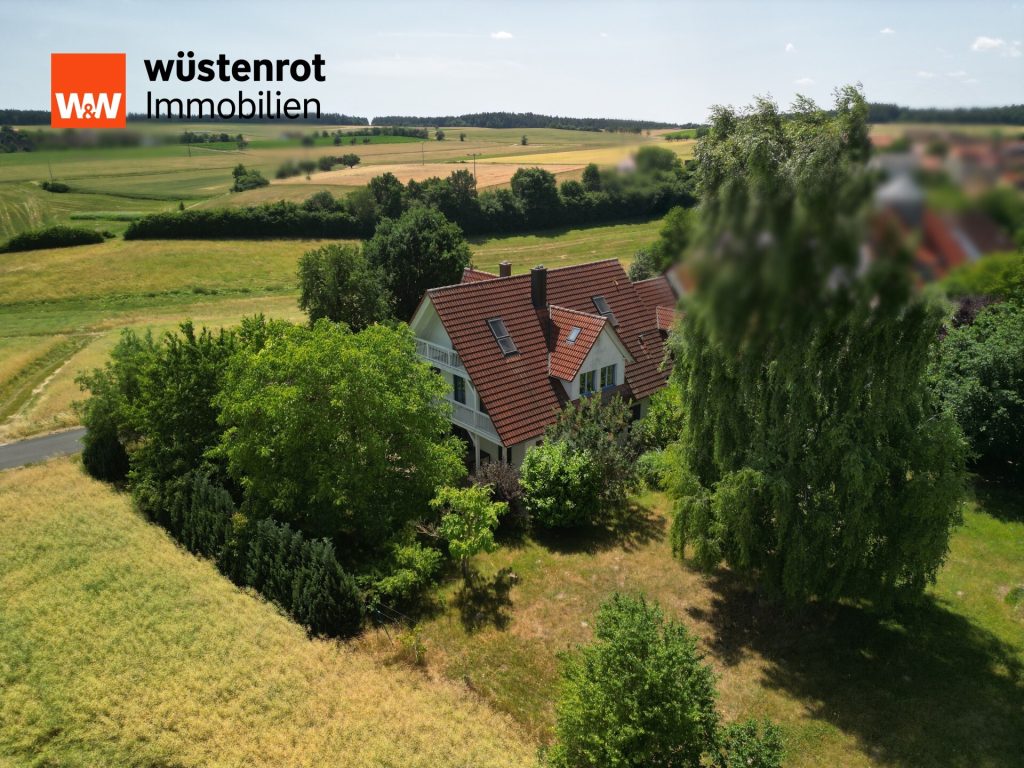 Immobilienangebot - Baudenbach / Mönchsberg - Alle - Traumhaus in Traumlage mit großem Grundstück